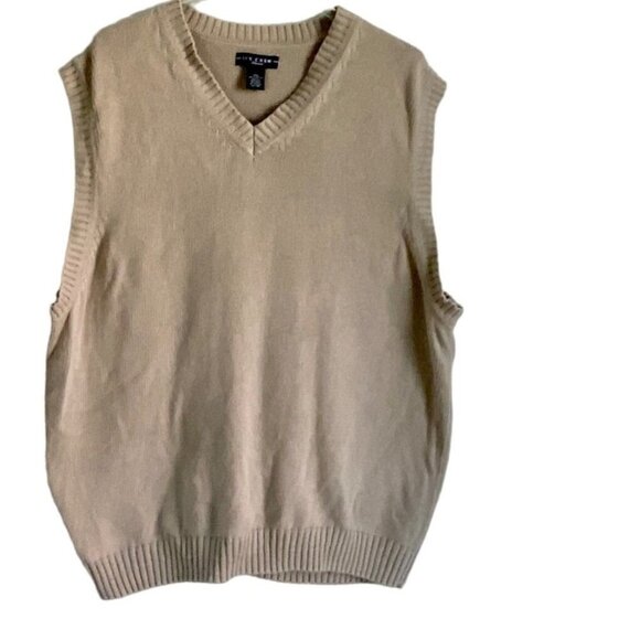 Ivy Crew Classics Cotton Beige V Neck Sweater Vest Men's XXL - Picture 1 of 6